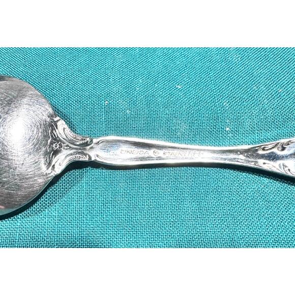 Oneida Michelangelo Cube Heirloom Stainless Solid Serving Spoon - Picture 3 of 3